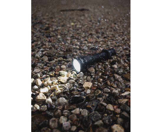 Armytek Predator Pro Magneet USB (warm licht).